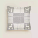 The Avalon Pillow - velouisse